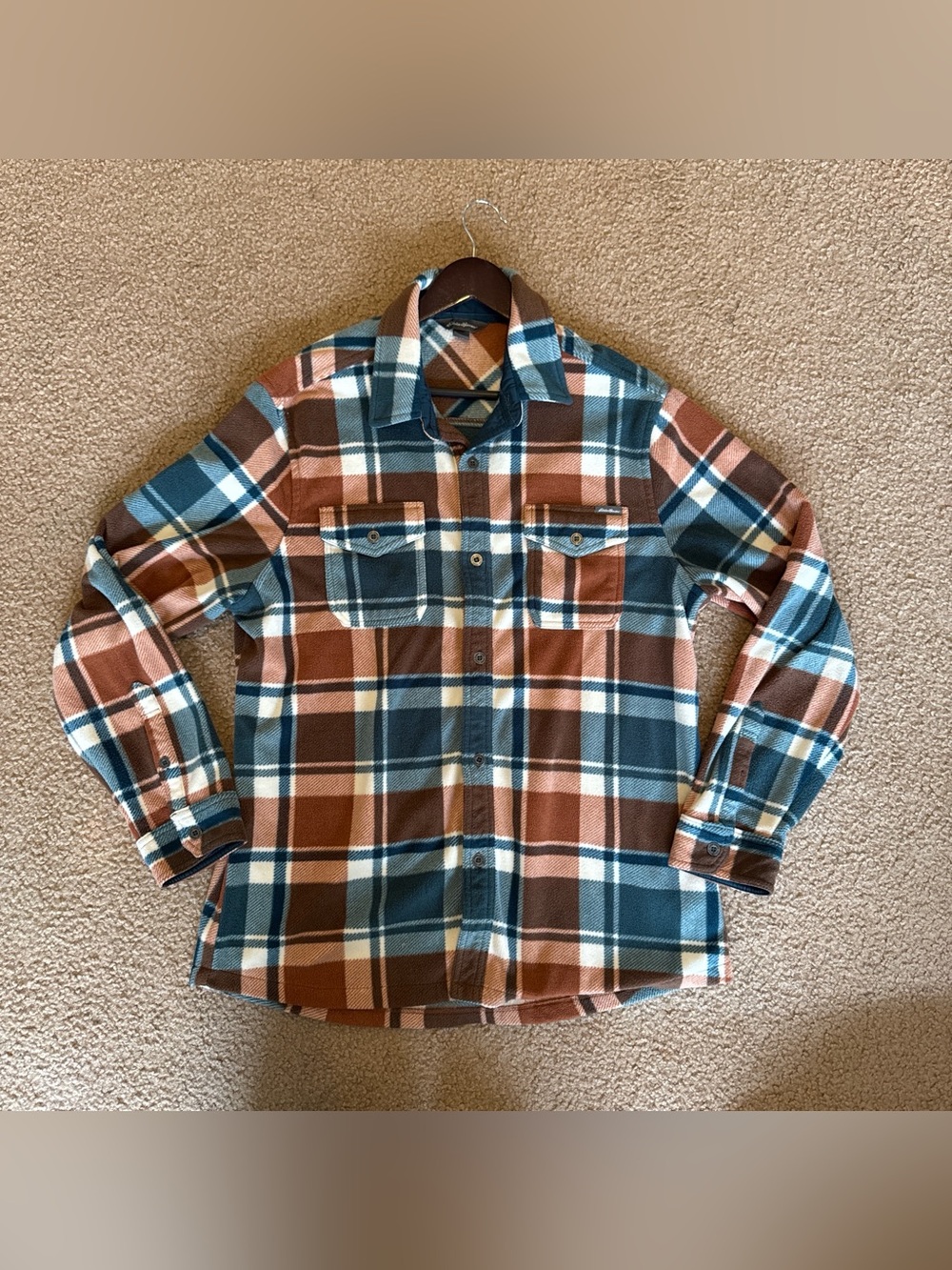 Super soft Eddie Bauer Multicoloured flannel shirt with a relaxed fit